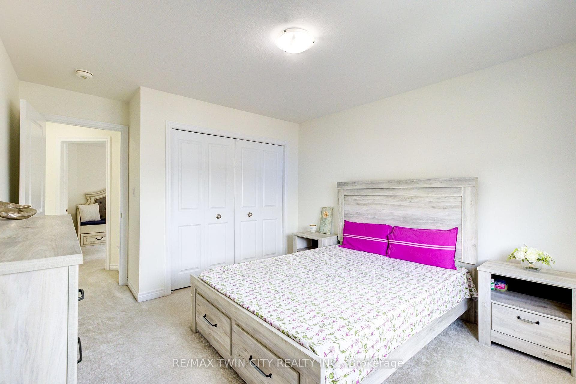 446 Rivertrail Avenue photo 24
