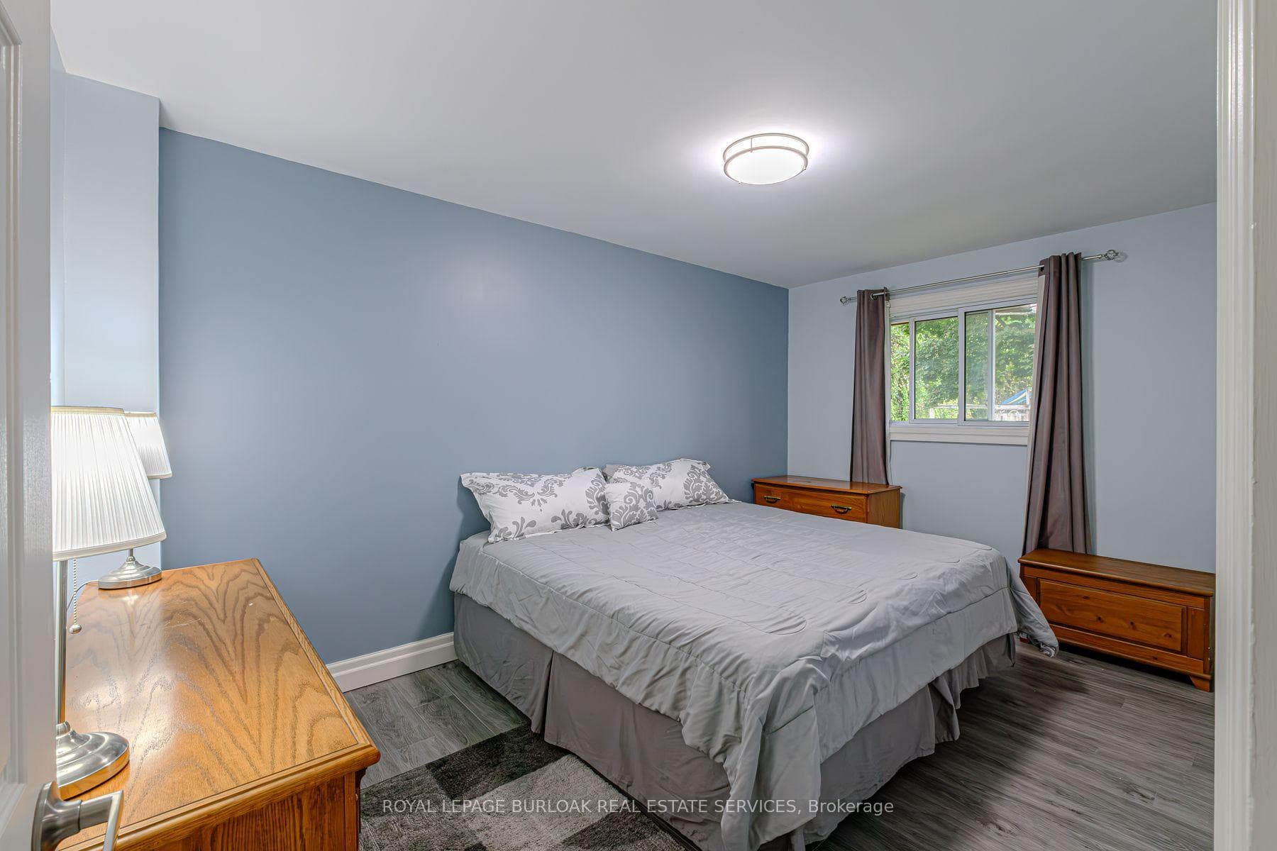 121 Evelyn Street photo 15