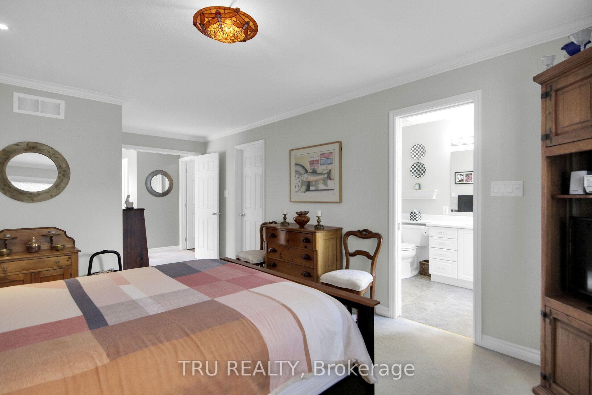 109 Braddock Private photo 24