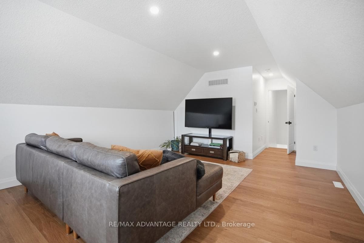177 Martin Road photo 31