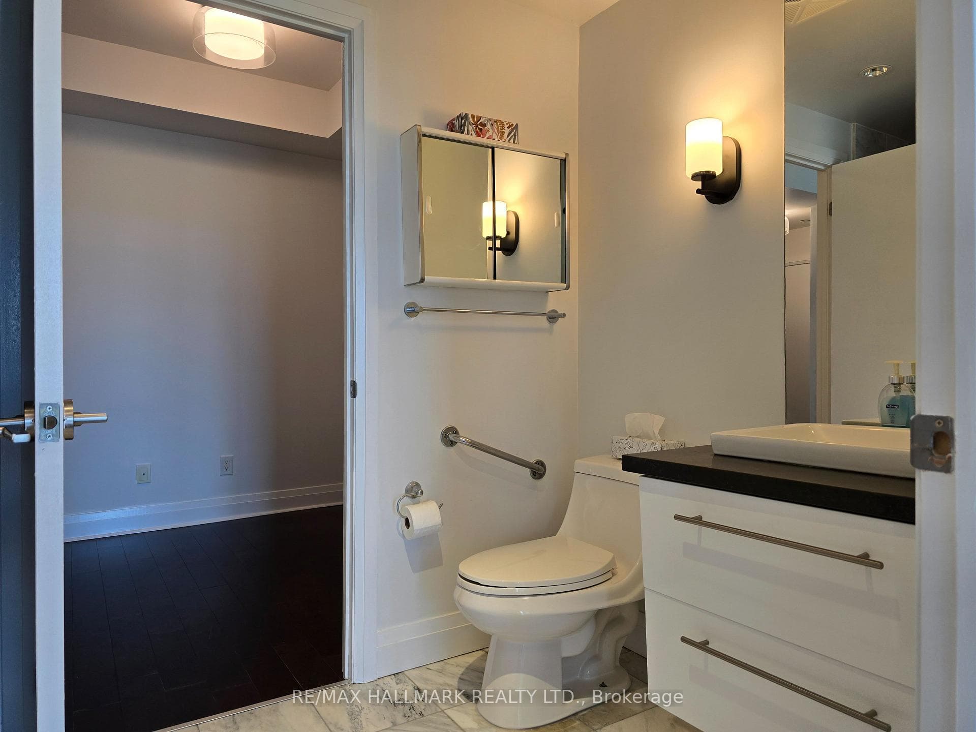 Access to Den & Bedroom