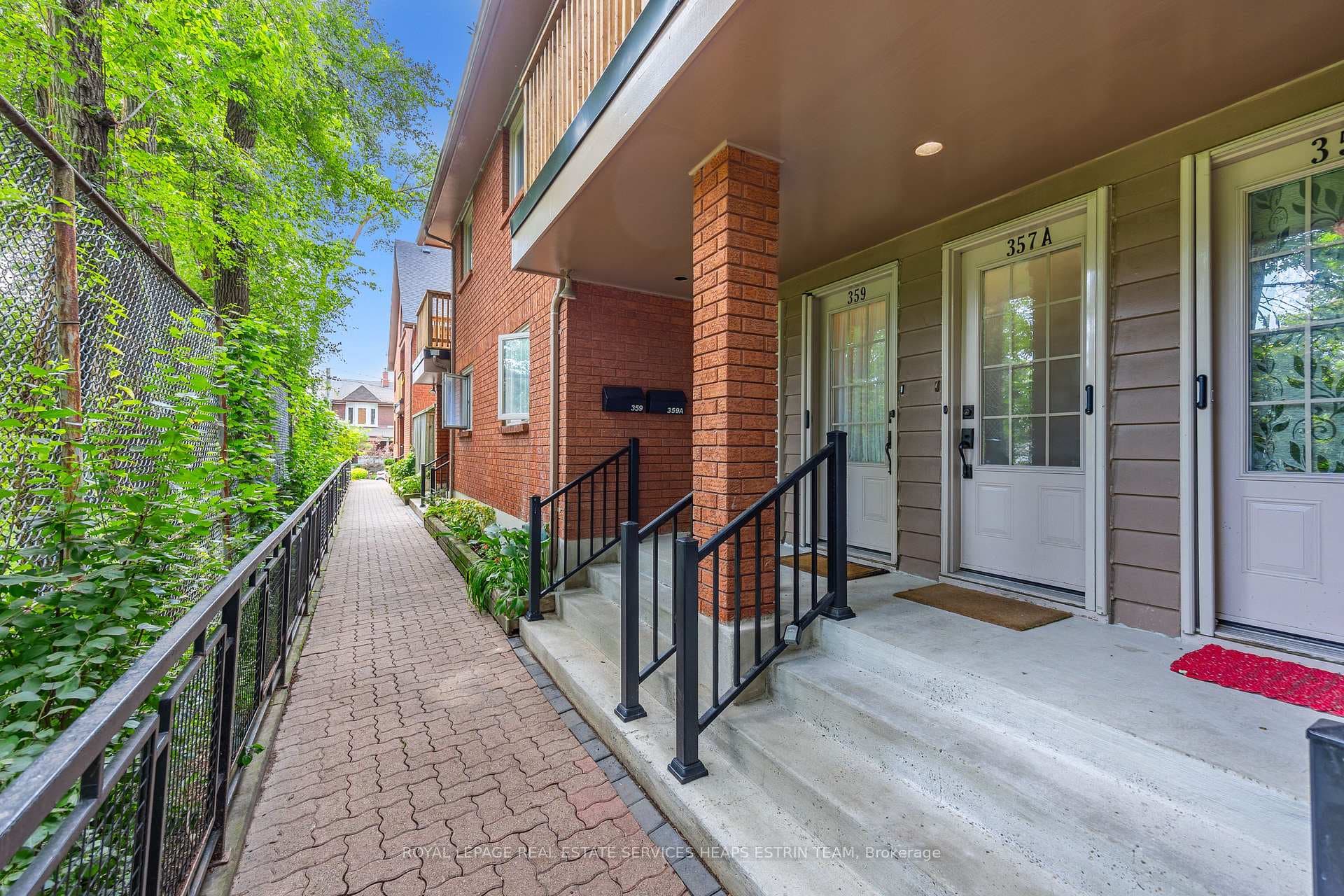 357A Albany Avenue photo 2