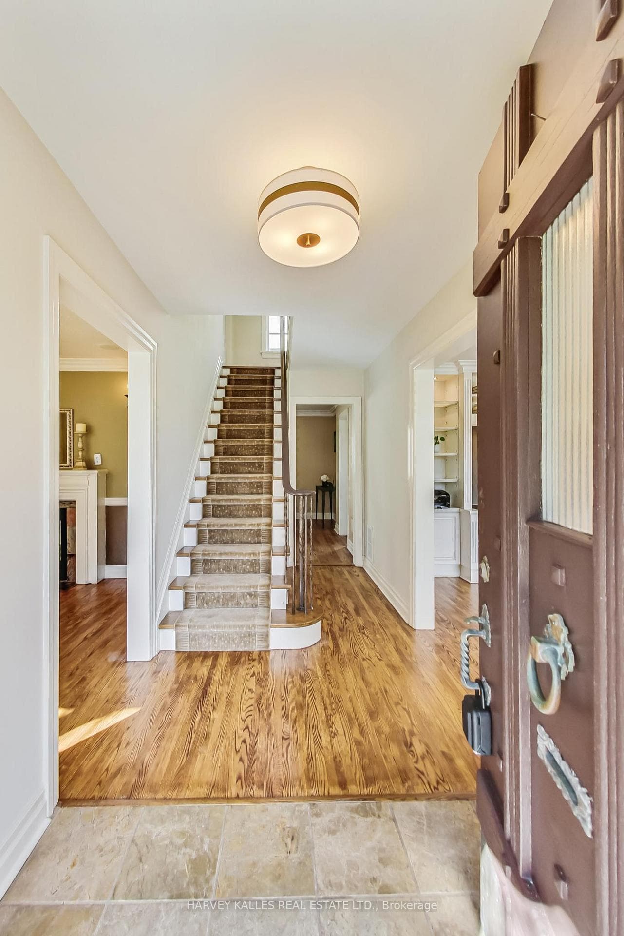218 Yonge Boulevard photo 18
