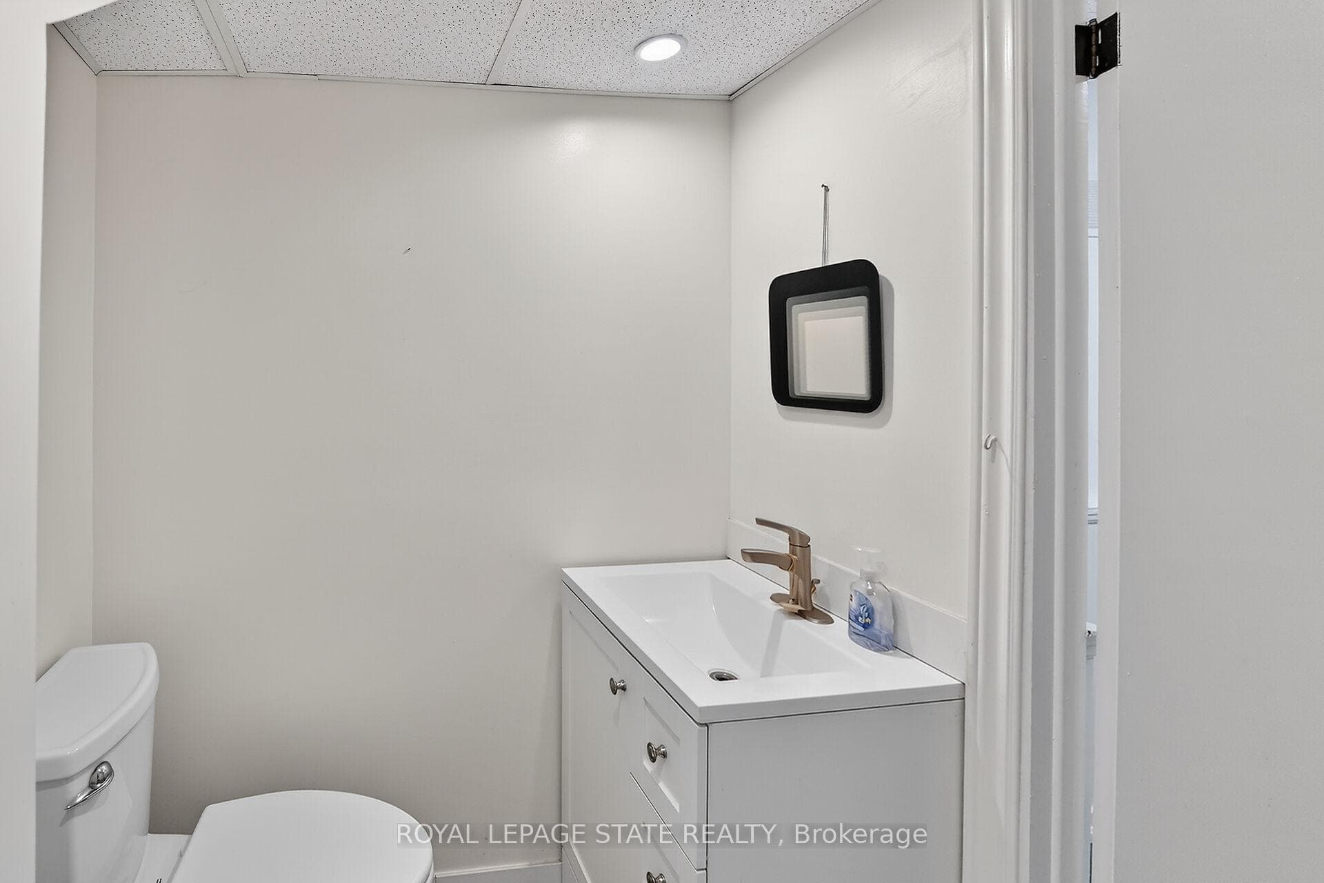 Lower Level 2-Piece Bathroom