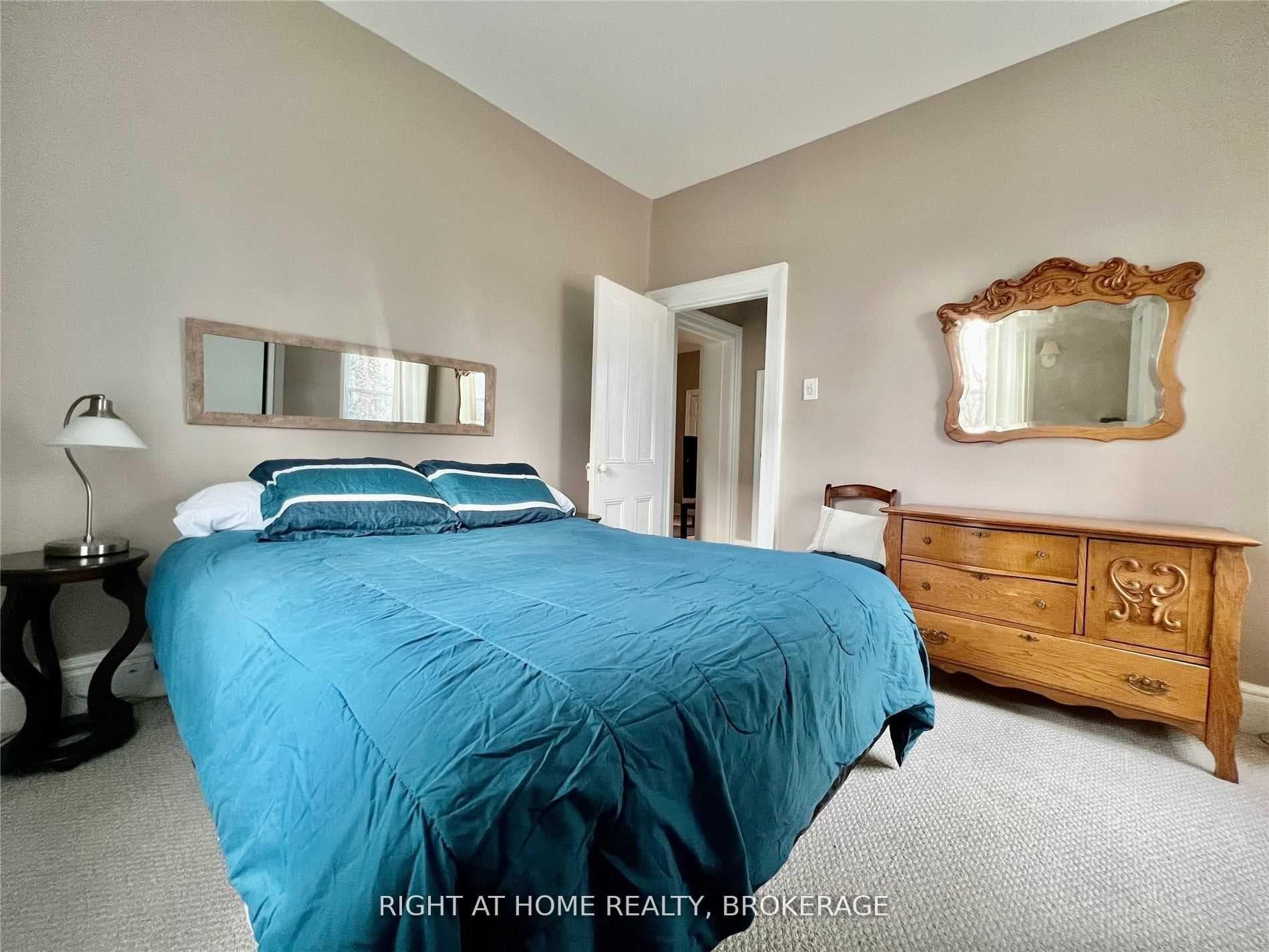 164 Trafalgar Road Unit 2 photo 4