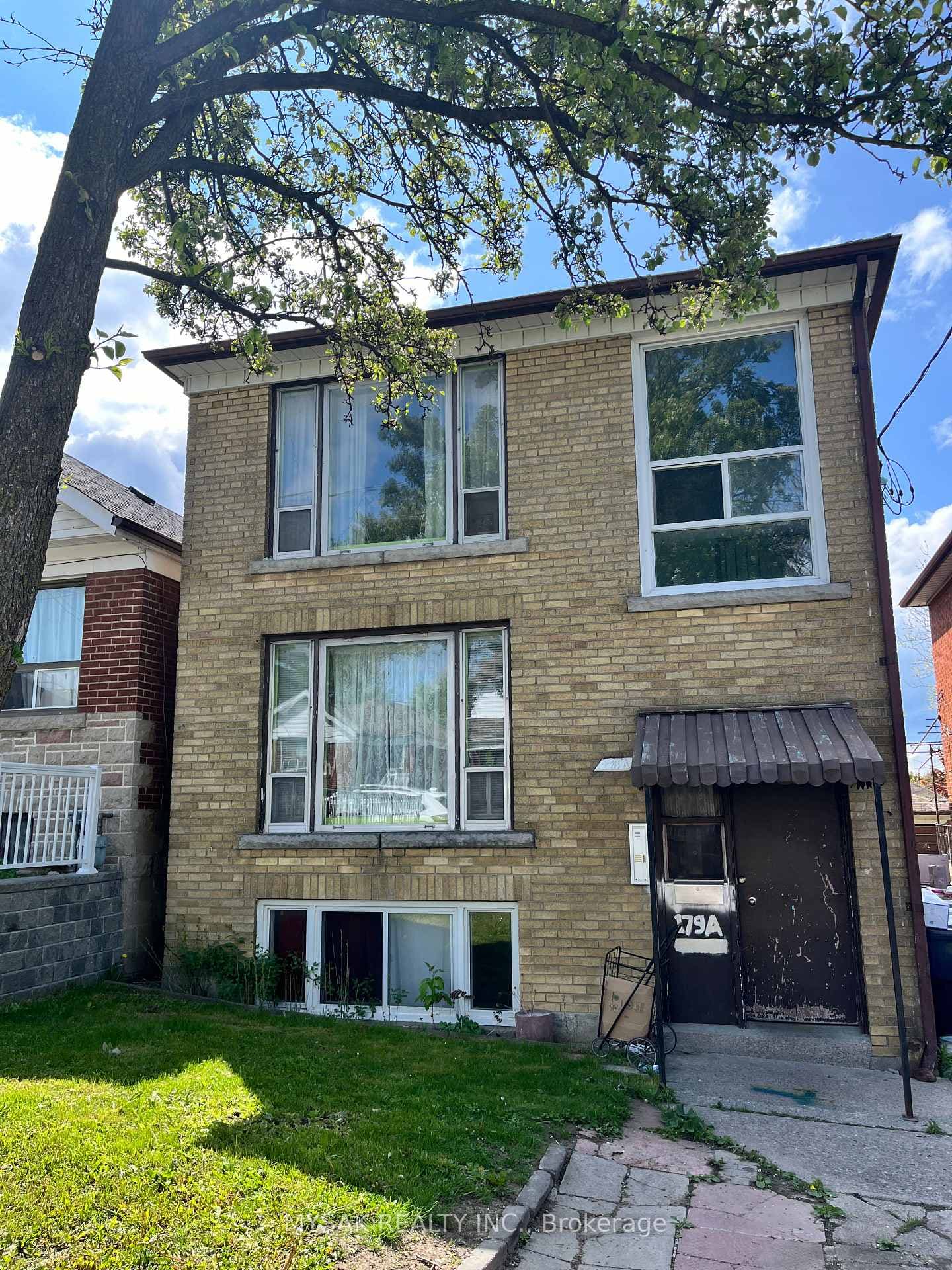 179A Cameron Avenue photo 1