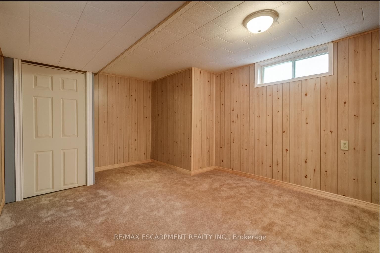 5186 BROMLEY Road photo 11