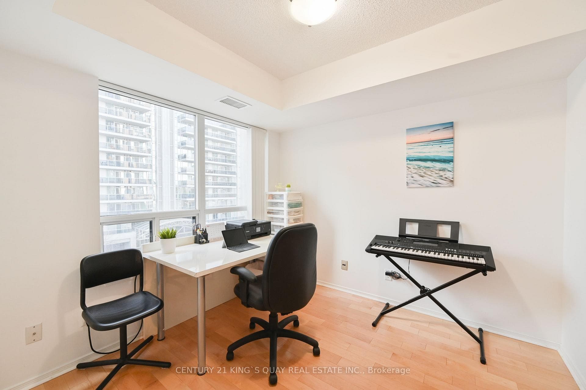 155 Beecroft Road Unit 612 photo 9