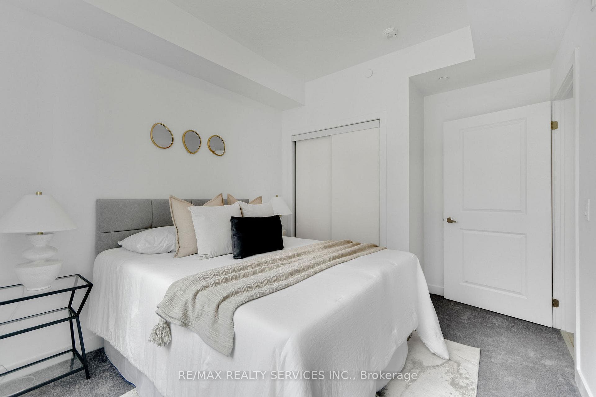 5055 Greenlane Road Unit 136 photo 16