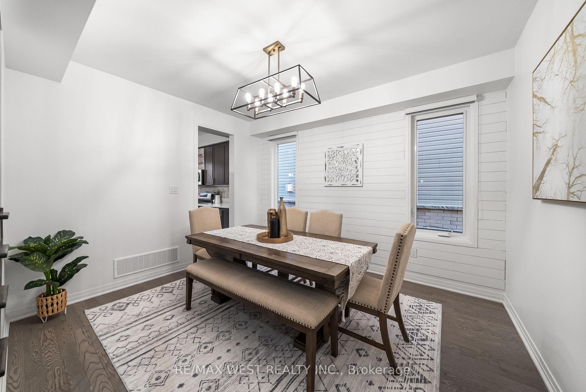 15 Larkin Lane photo 6