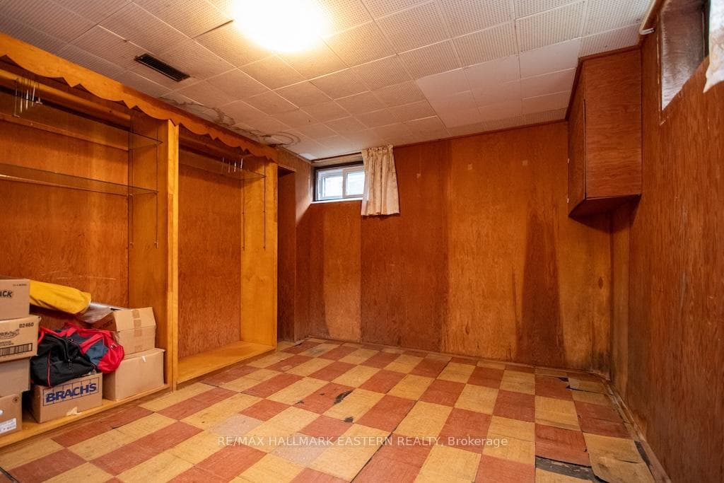 844 Philip Street photo 26