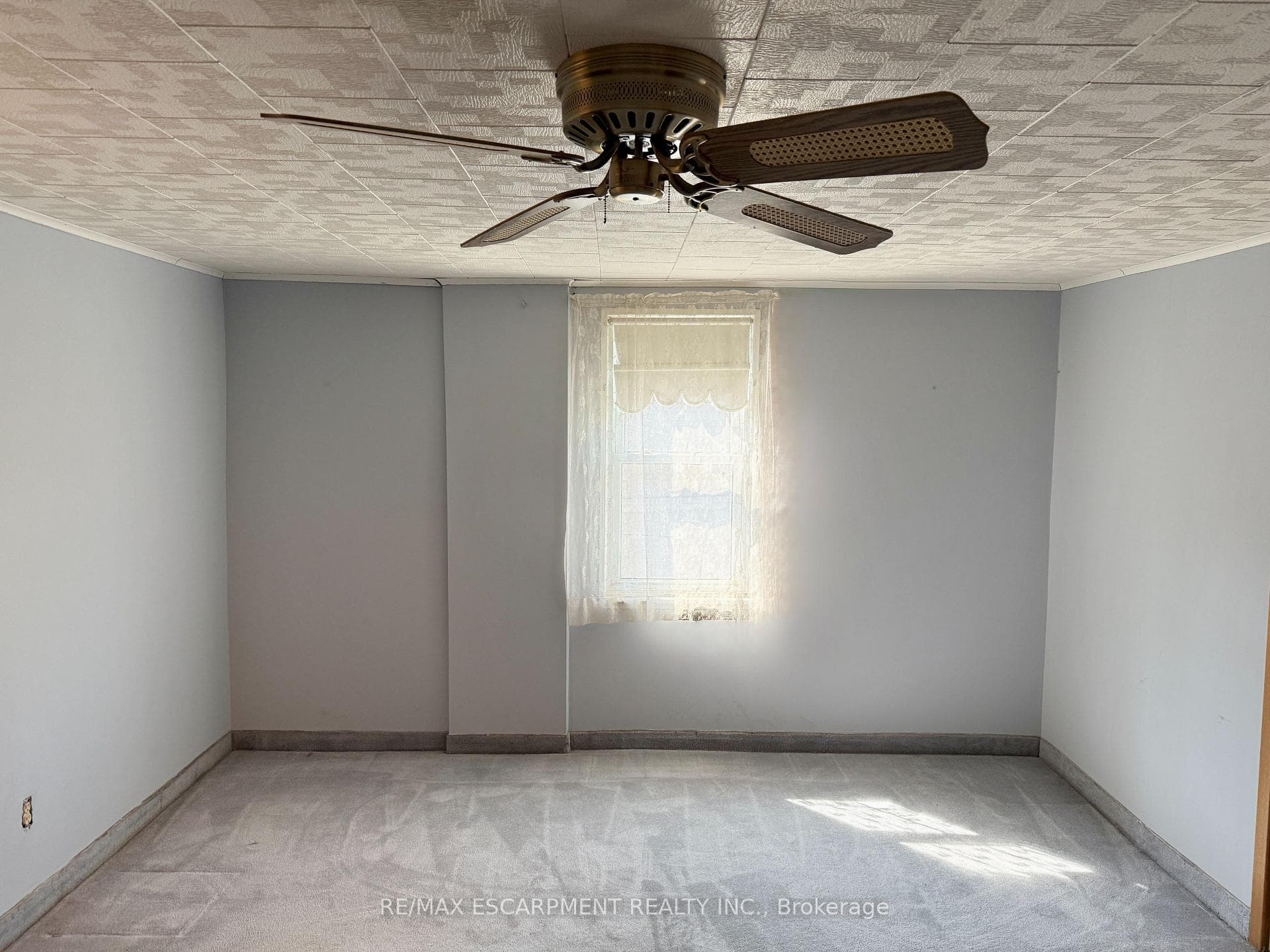 473 Hamilton Drive photo 12