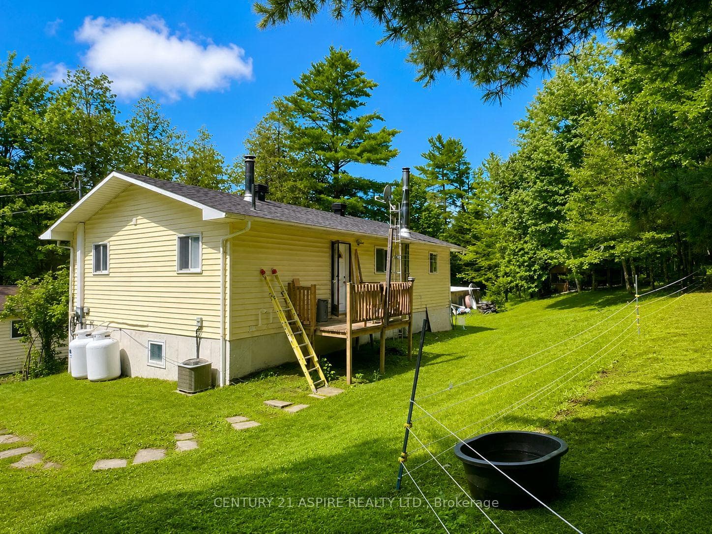 202 Brydges Road photo 7