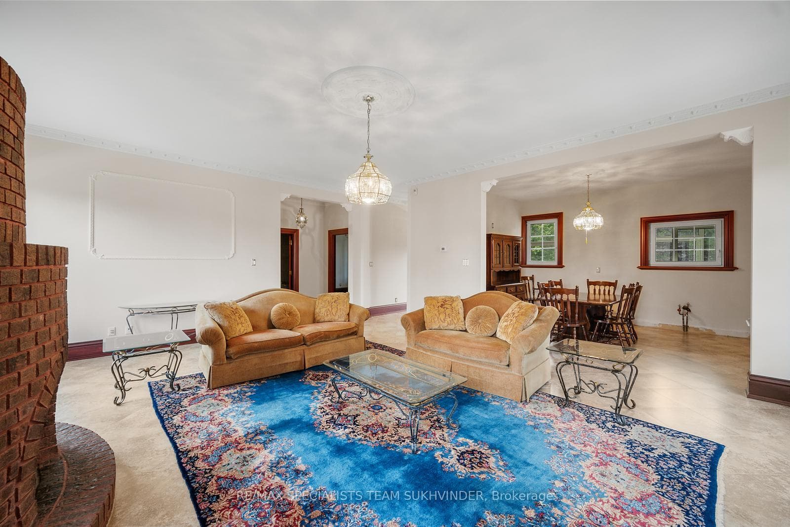 409 Dearbourne Avenue photo 22