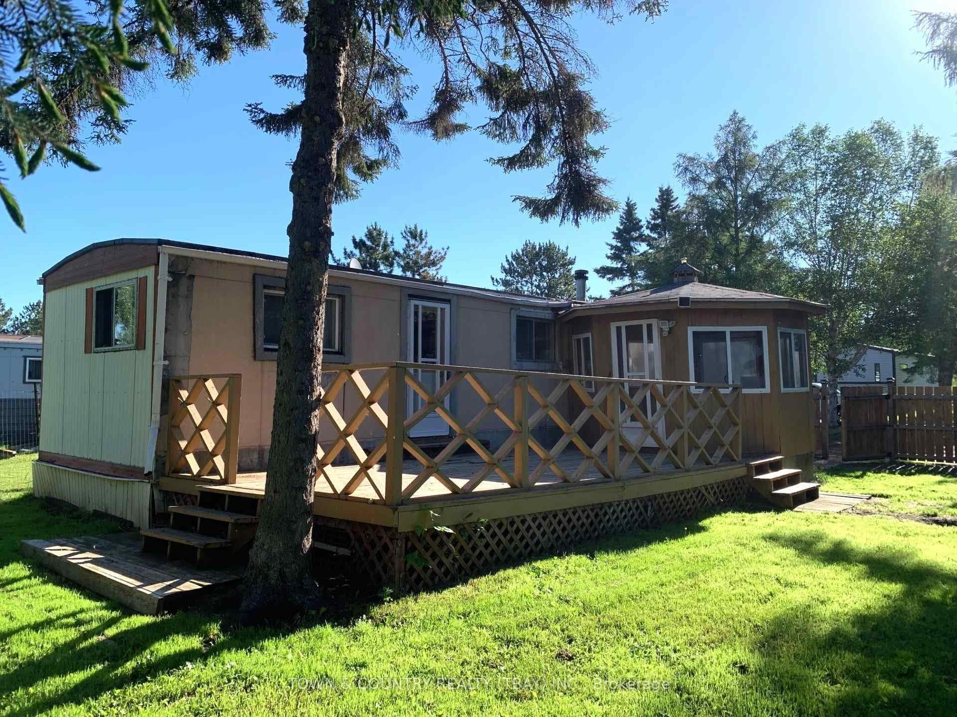 35 Taylor Drive photo 2