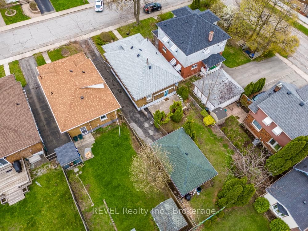 5176 Willmott Street photo 27