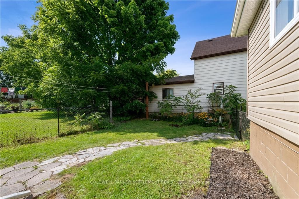 88 BECKWITH Street photo 29