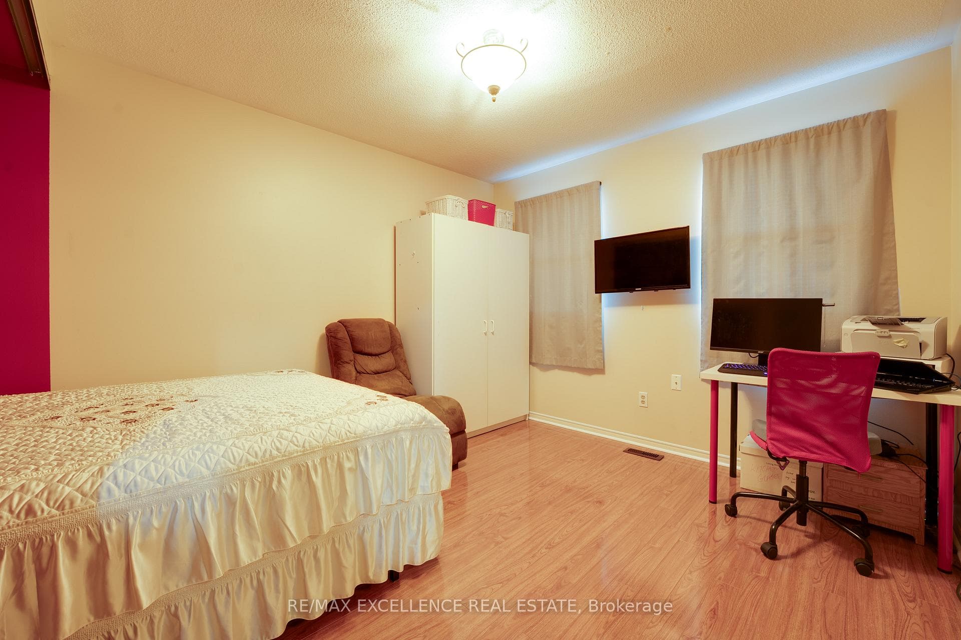 14 Nymark Place photo 29