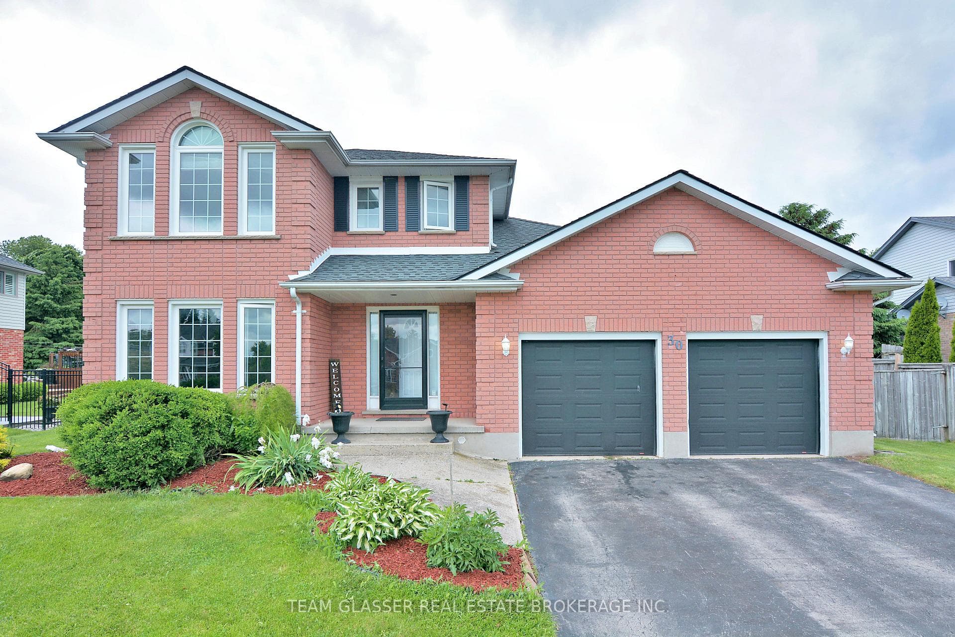 30 Meadowbrook Lane photo 1