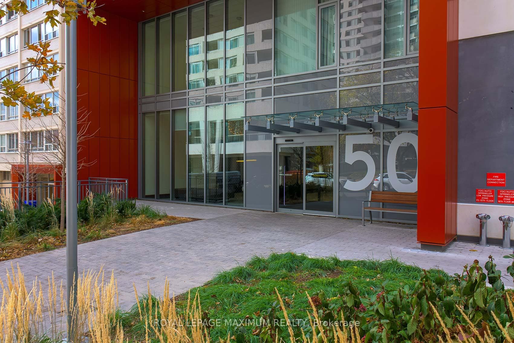 50 Dunfield Avenue Unit 1018 photo 4
