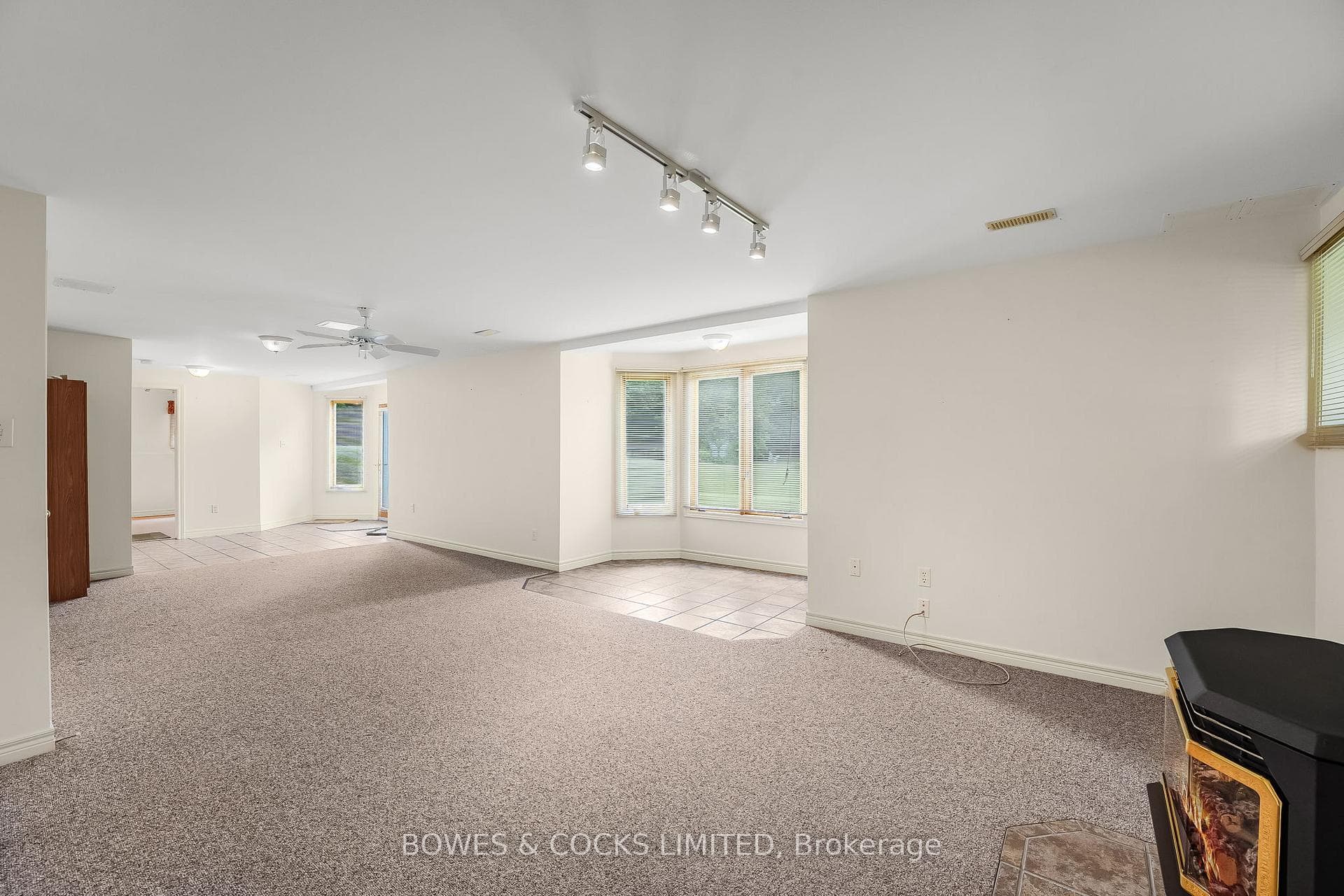 28 Elliott Drive photo 28