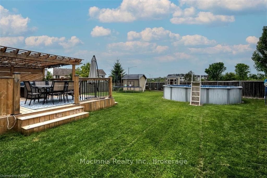 1229 AMANDA Court photo 11