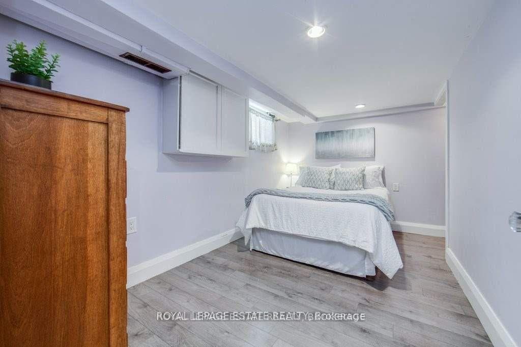 155 Harding Boulevard photo 11