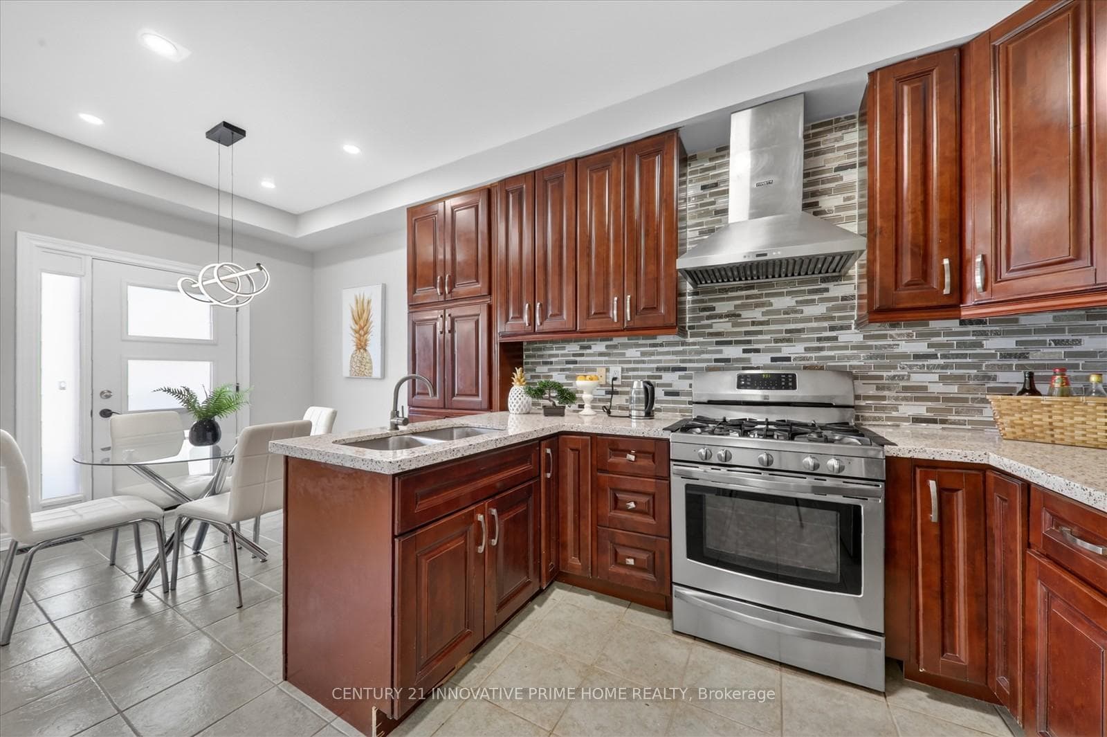 76 Anita Drive photo 17