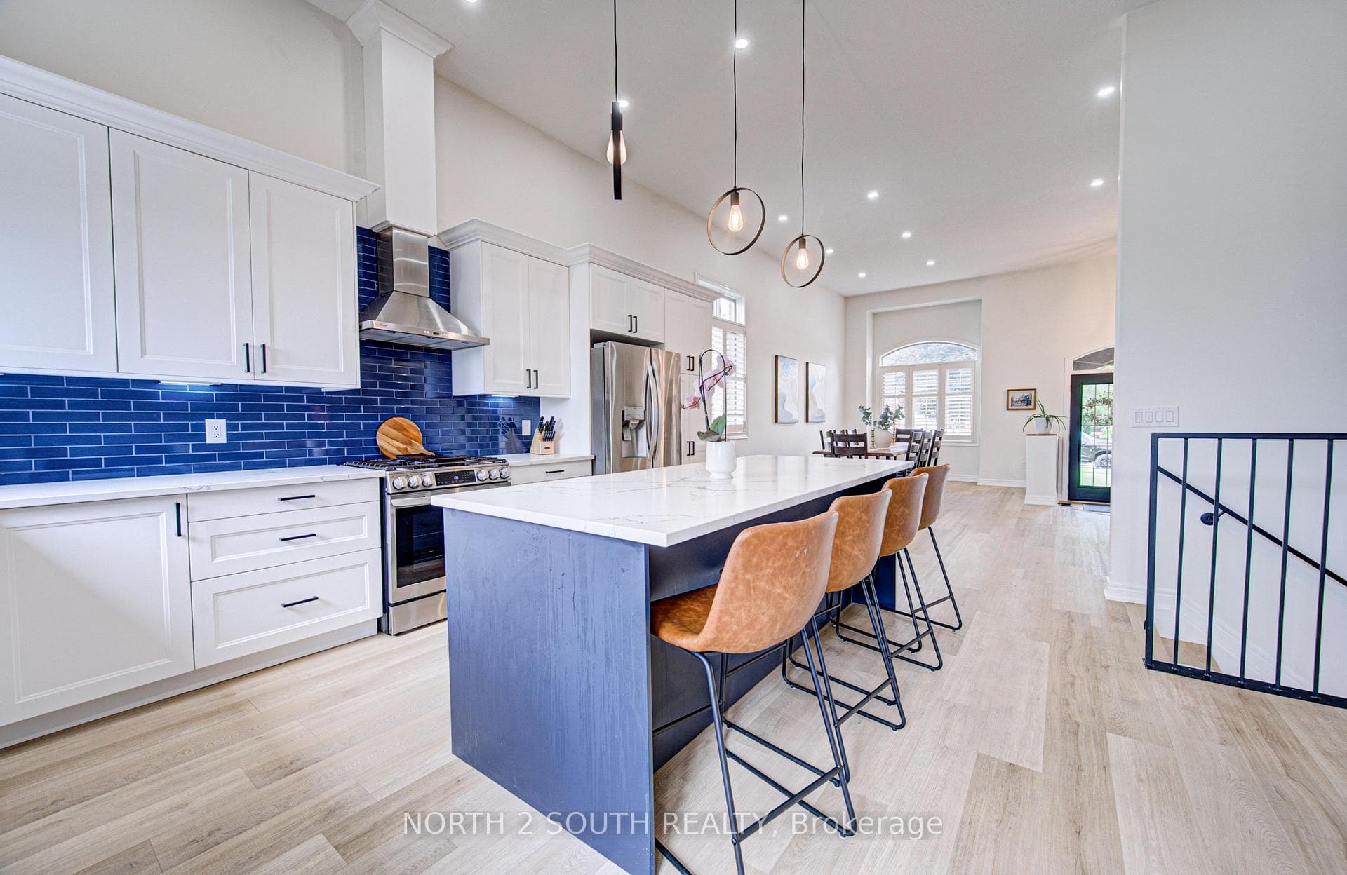 22 Long Lane photo 18