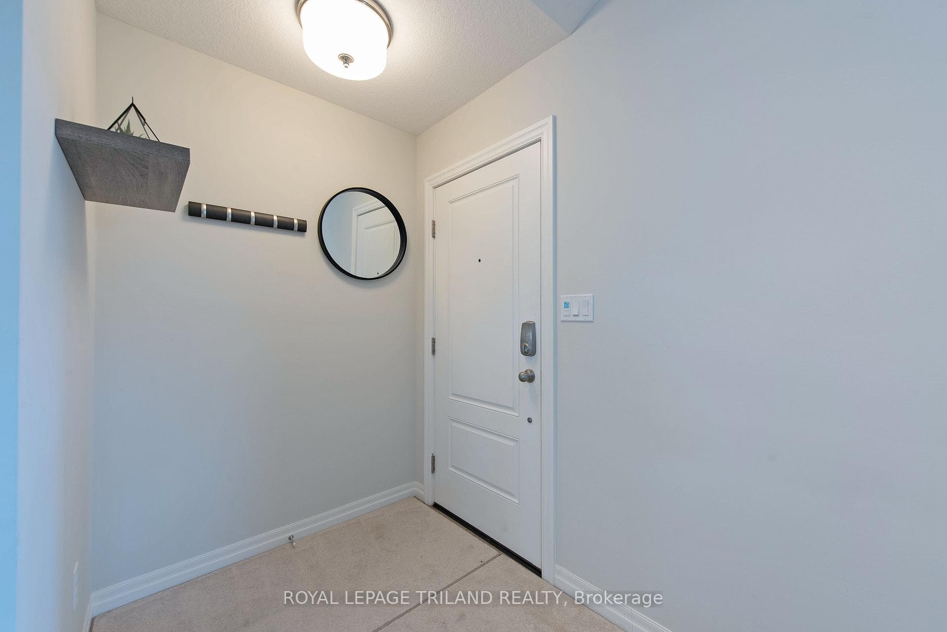 234 Peach Tree Boulevard Unit 11 photo 8