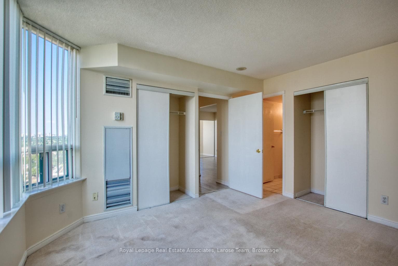 135 Hillcrest Avenue Unit 2212 photo 14