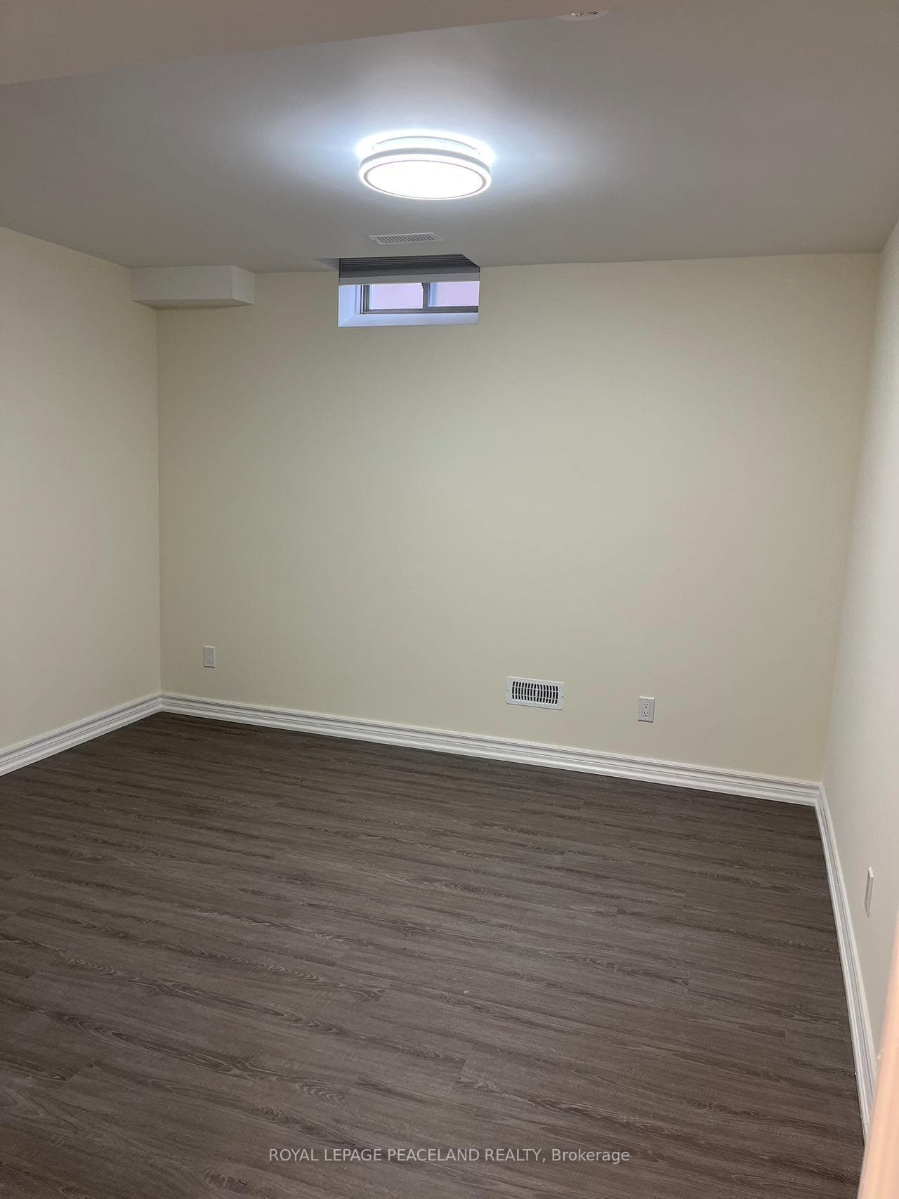1300 Mccron Crescent Unit Bsmt photo 8