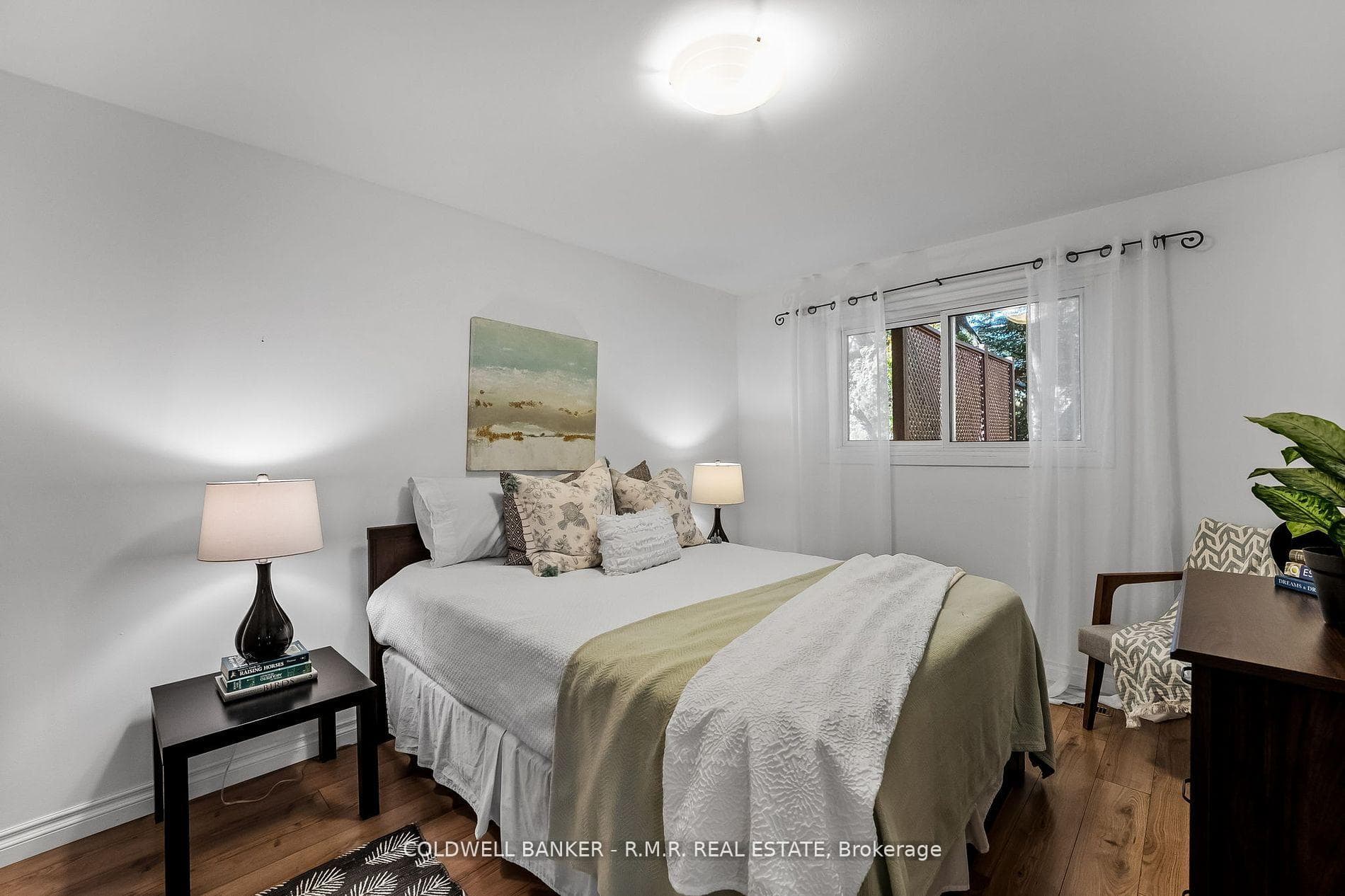 53 Guthrie Crescent photo 18