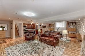 480 HAMILTON Drive photo 21