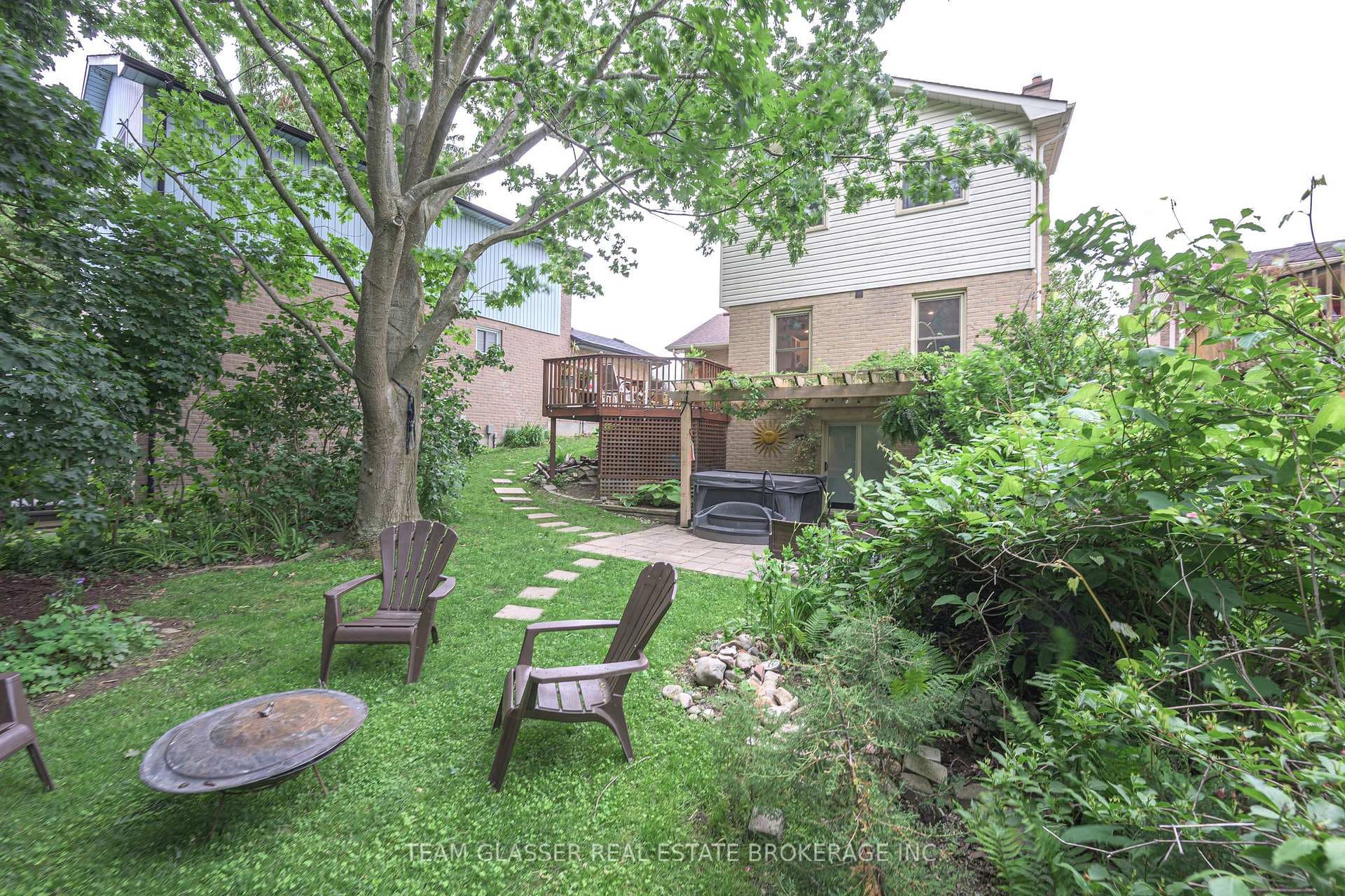 1642 ATTAWANDARON Road photo 39