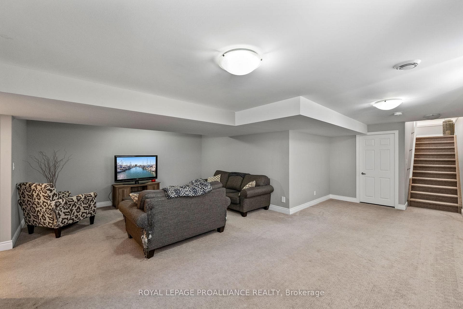 11 Crispin Street photo 15