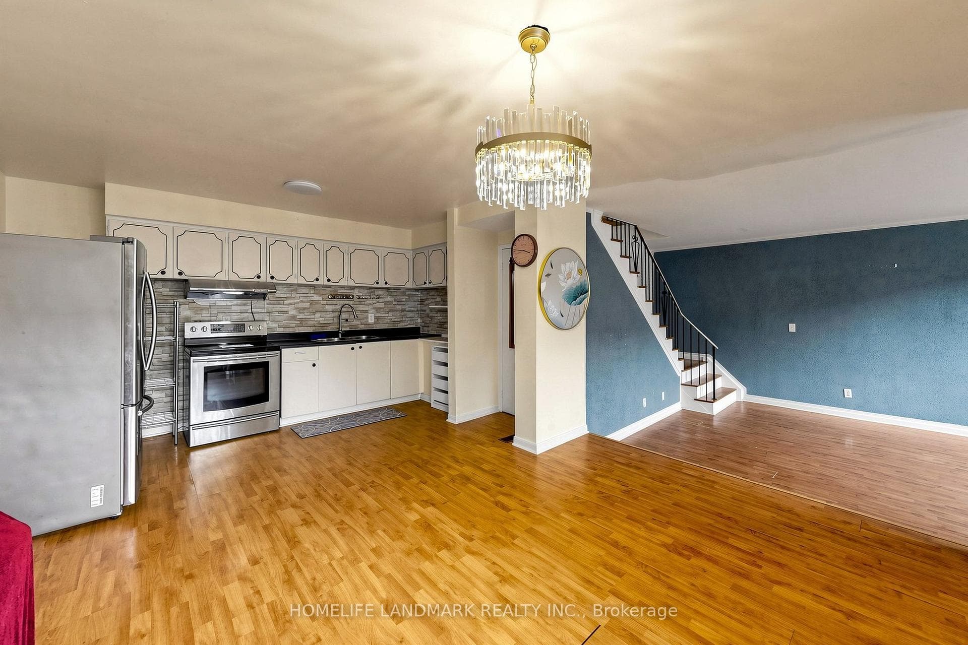61 Ardglen Drive Unit 6 photo 17