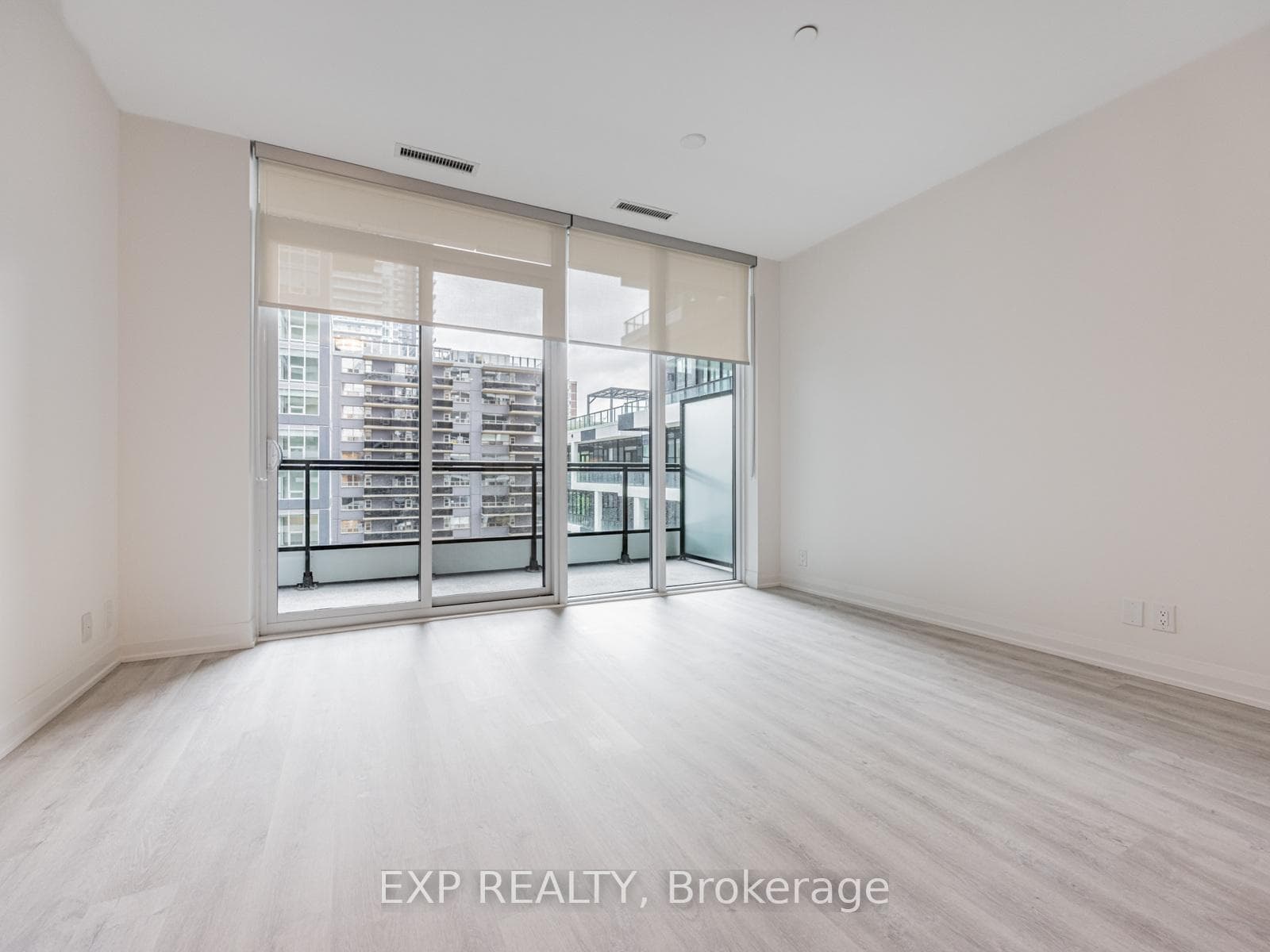 65 Broadway Avenue Unit 419 photo 6