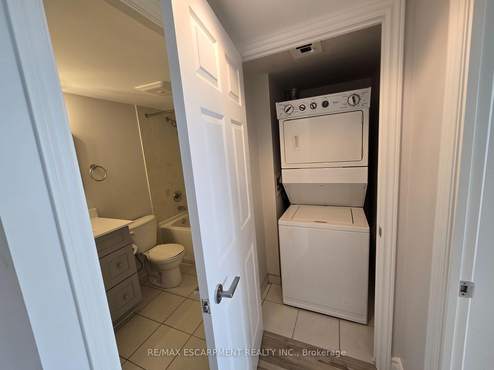 2391 Central Park Drive Unit 612 photo 16