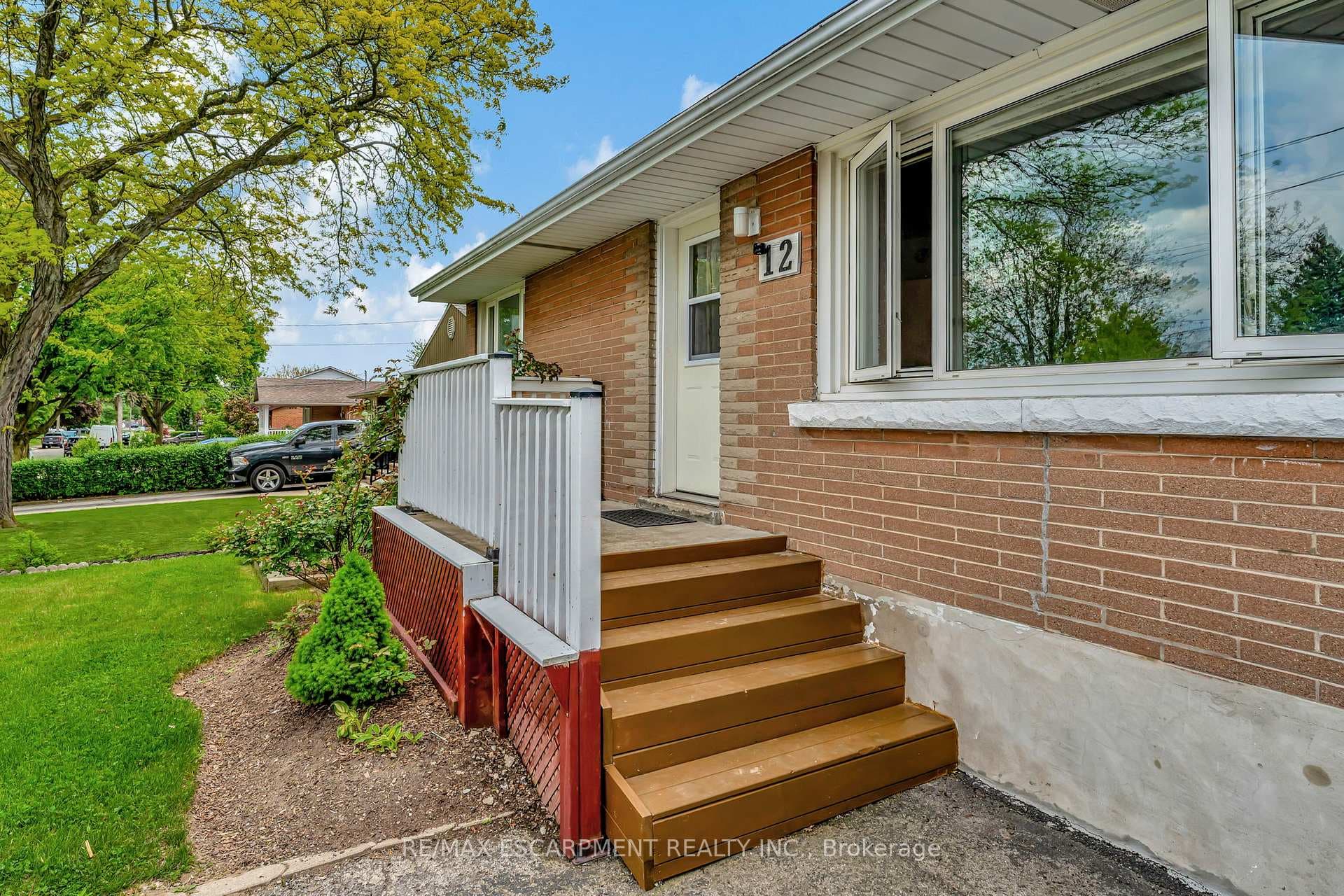 12 Grandfield Street photo 4