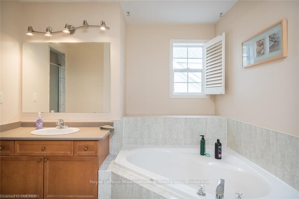 797 IRVING Terrace photo 17