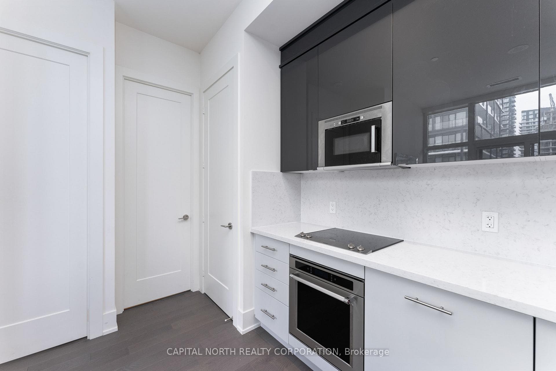 330 Richmond Street Unit Ph 02 photo 12