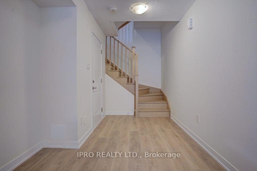 1865 Pickering Parkway Unit 1303 photo 3