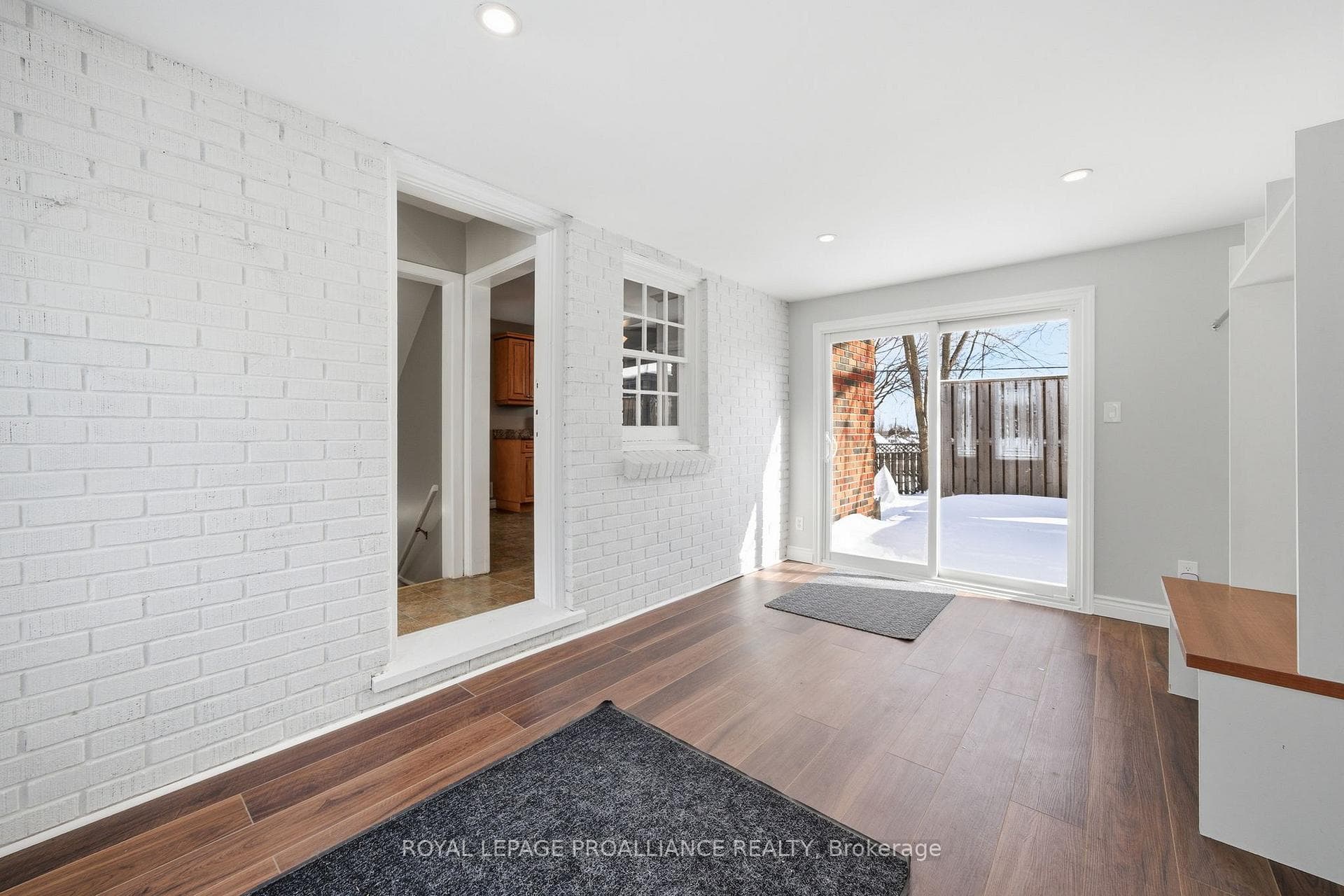 140 Hastings Drive photo 18