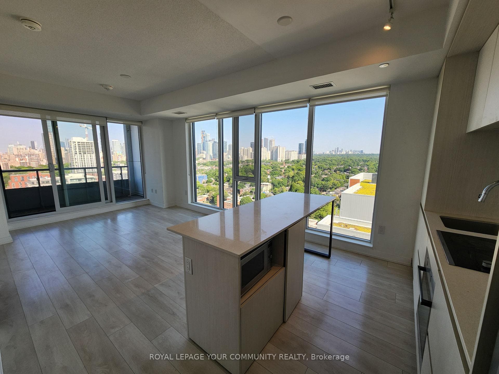 225 Sumach Street Unit 2109 photo 14