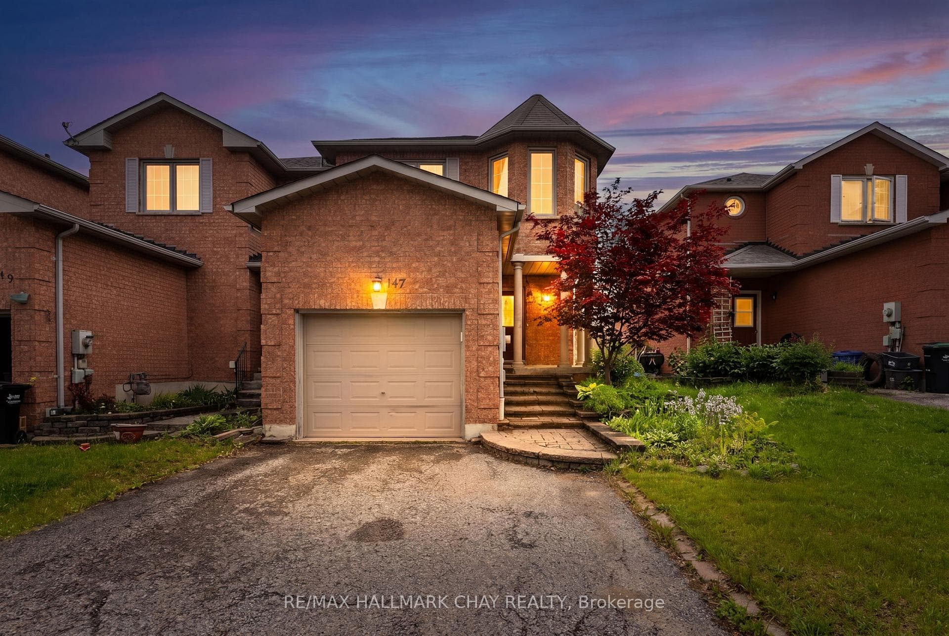 147 Bruce Crescent photo 1