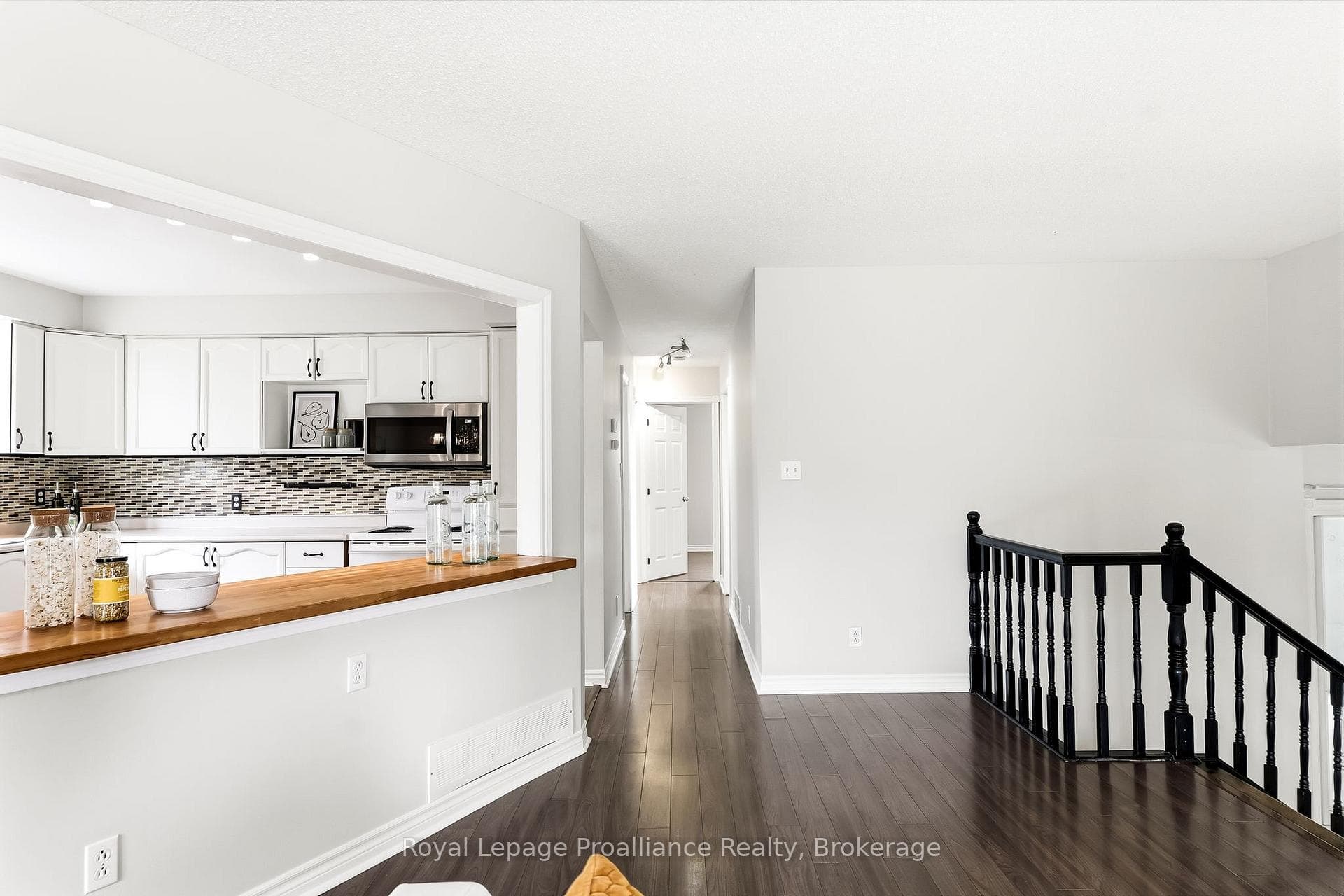 158 Ontario Street photo 21