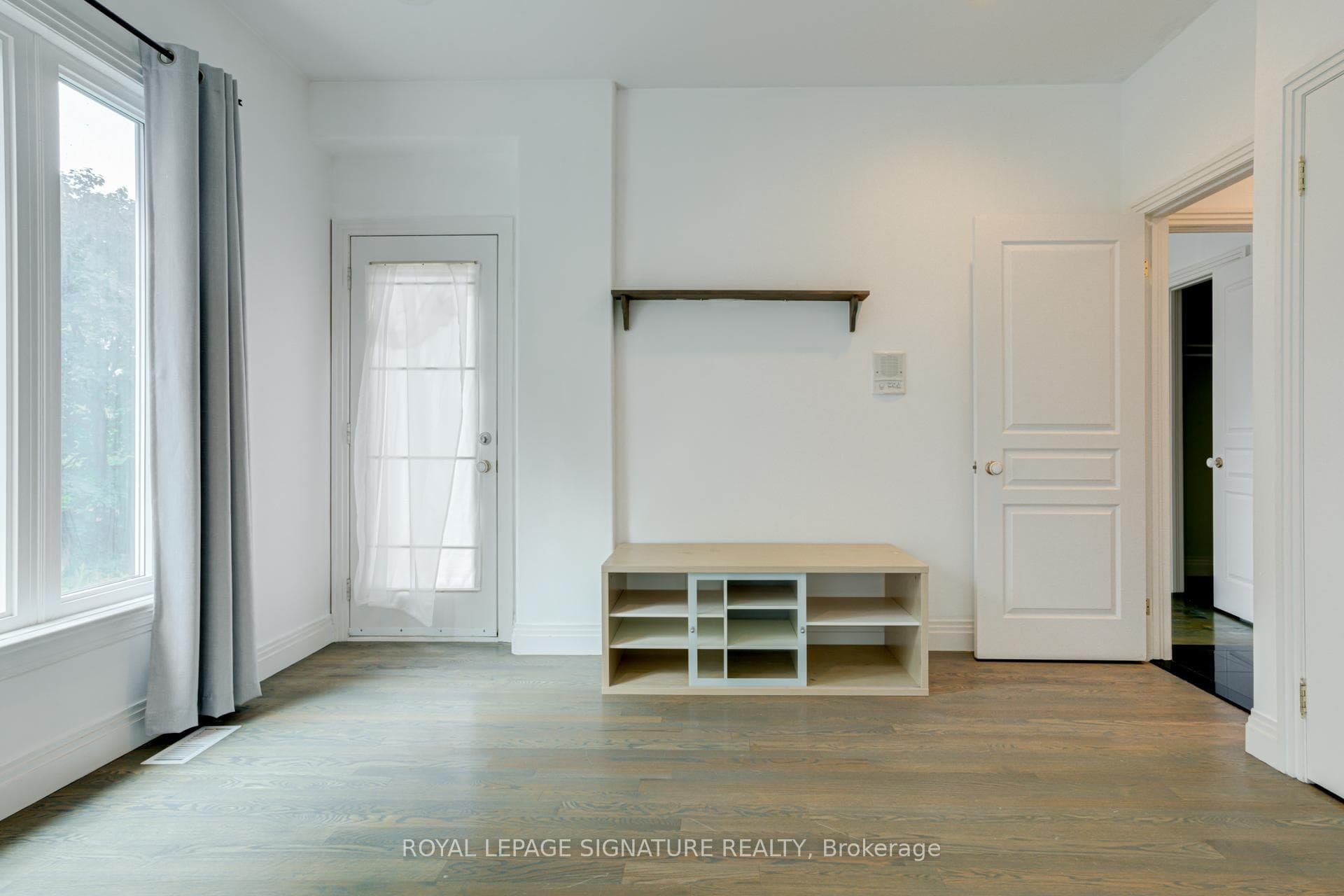 53 Florence Avenue Unit Main photo 14