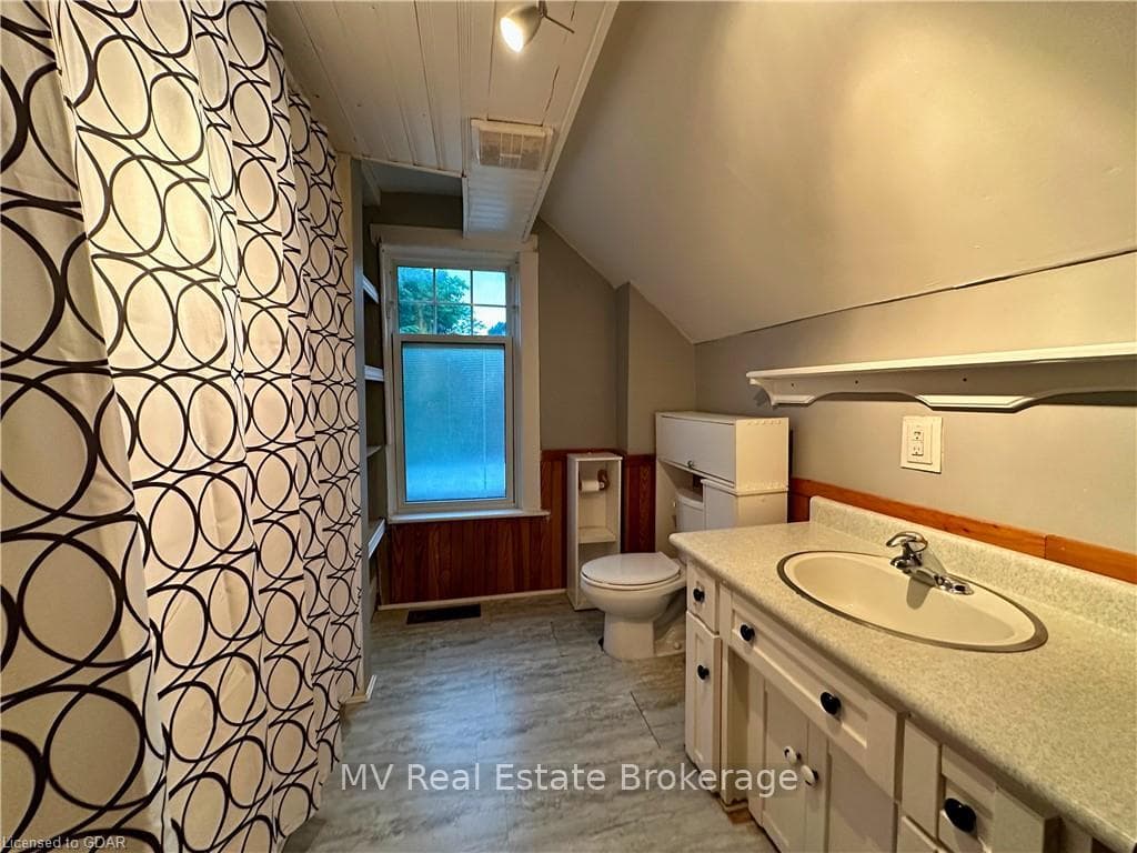 223 ST. GEORGE Street photo 16