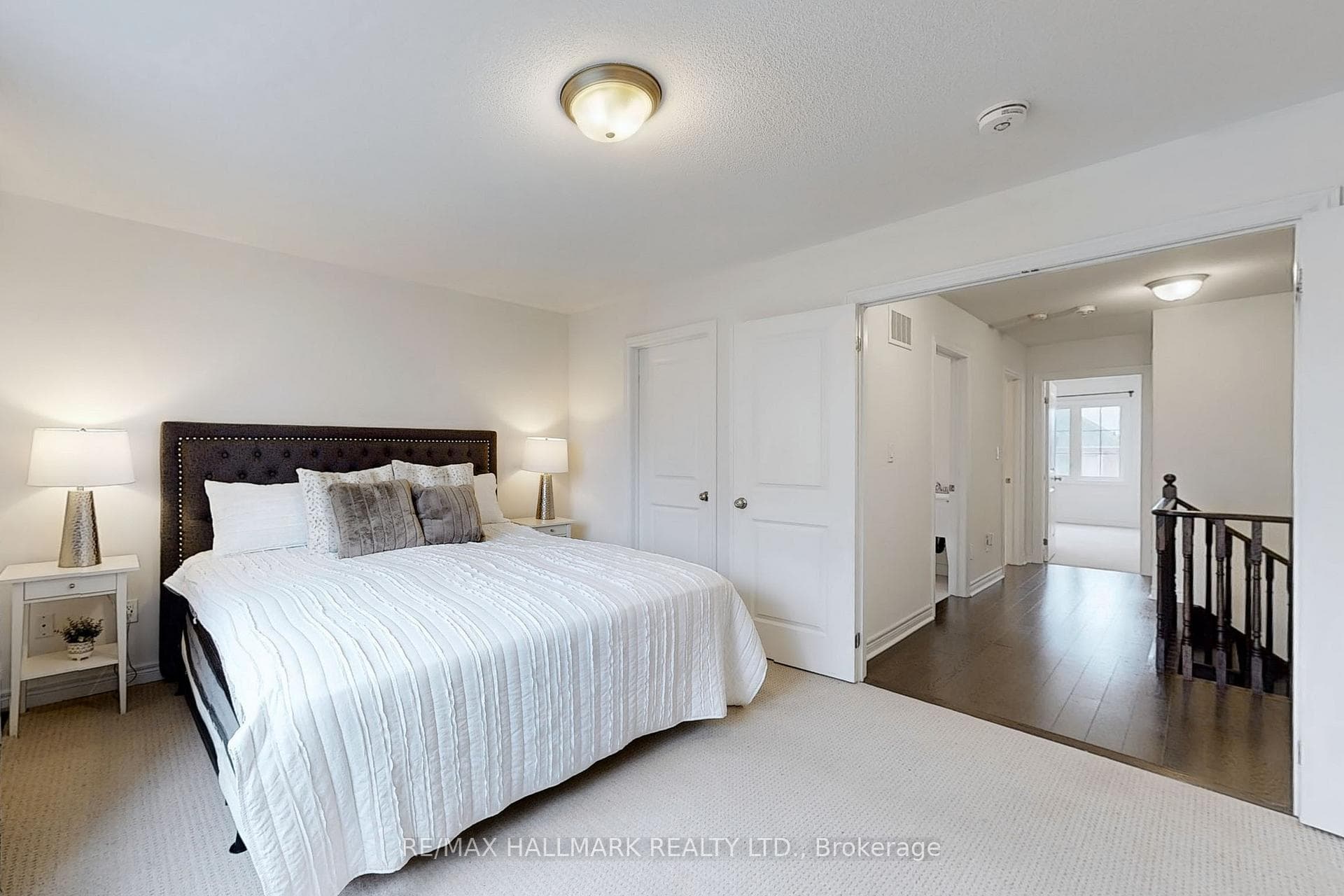 1106 Cactus Crescent photo 20